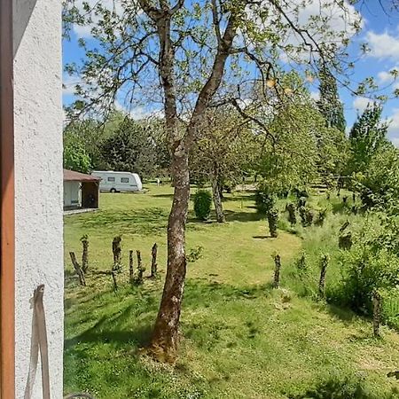 L' Appartement Du Camping Hautoreille Bannes  Εξωτερικό φωτογραφία