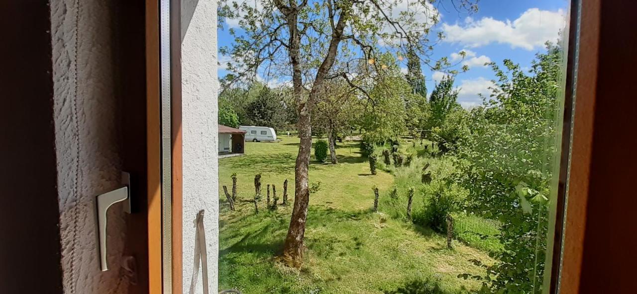 L' Appartement Du Camping Hautoreille Bannes  Εξωτερικό φωτογραφία