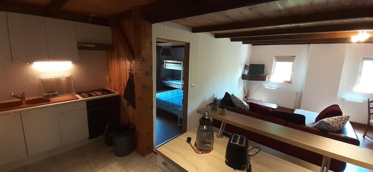 L' Appartement Du Camping Hautoreille Bannes  Εξωτερικό φωτογραφία